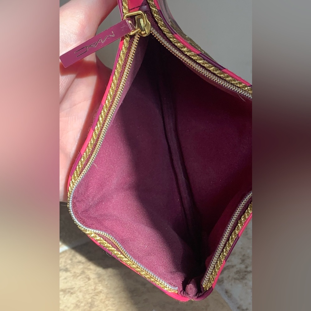 MAC Makeup Pouch - Picture 2 of 3